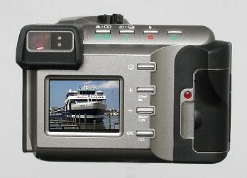 Olympus D-620L